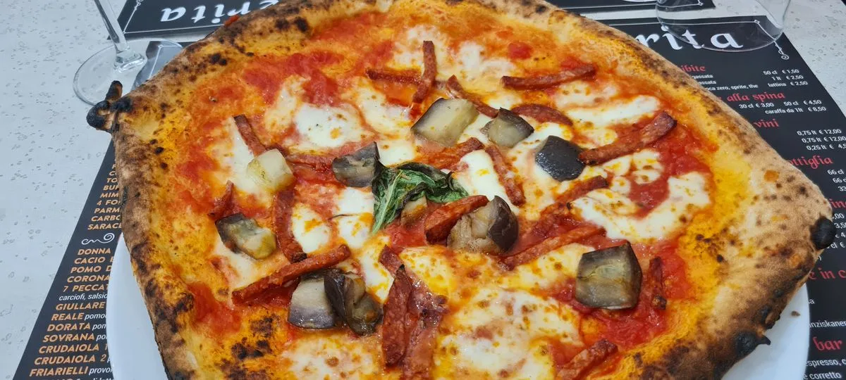 Donna Margherita Bologna — photo 2 by Amos Bartal