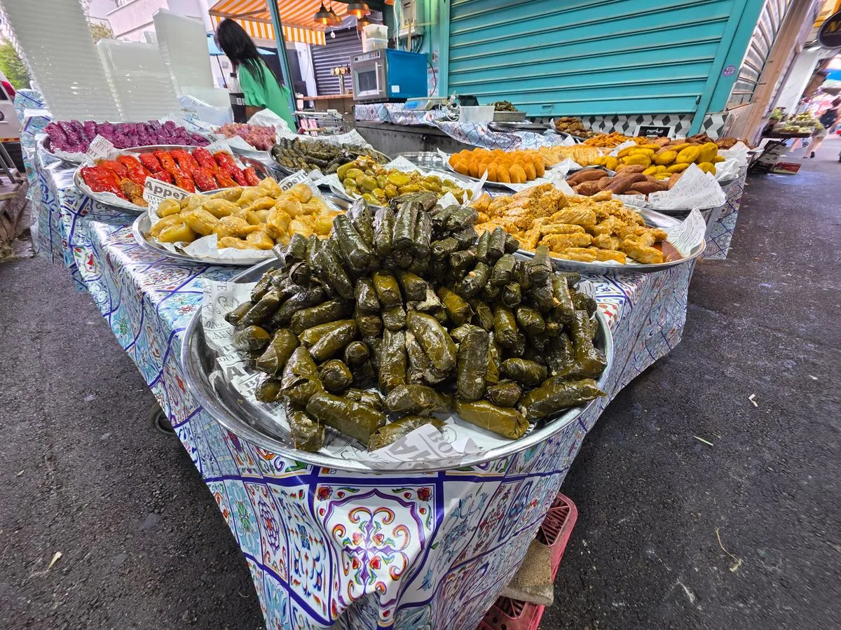 דוכן מזרח תיכוני — photo 6 by Amos Bartal
