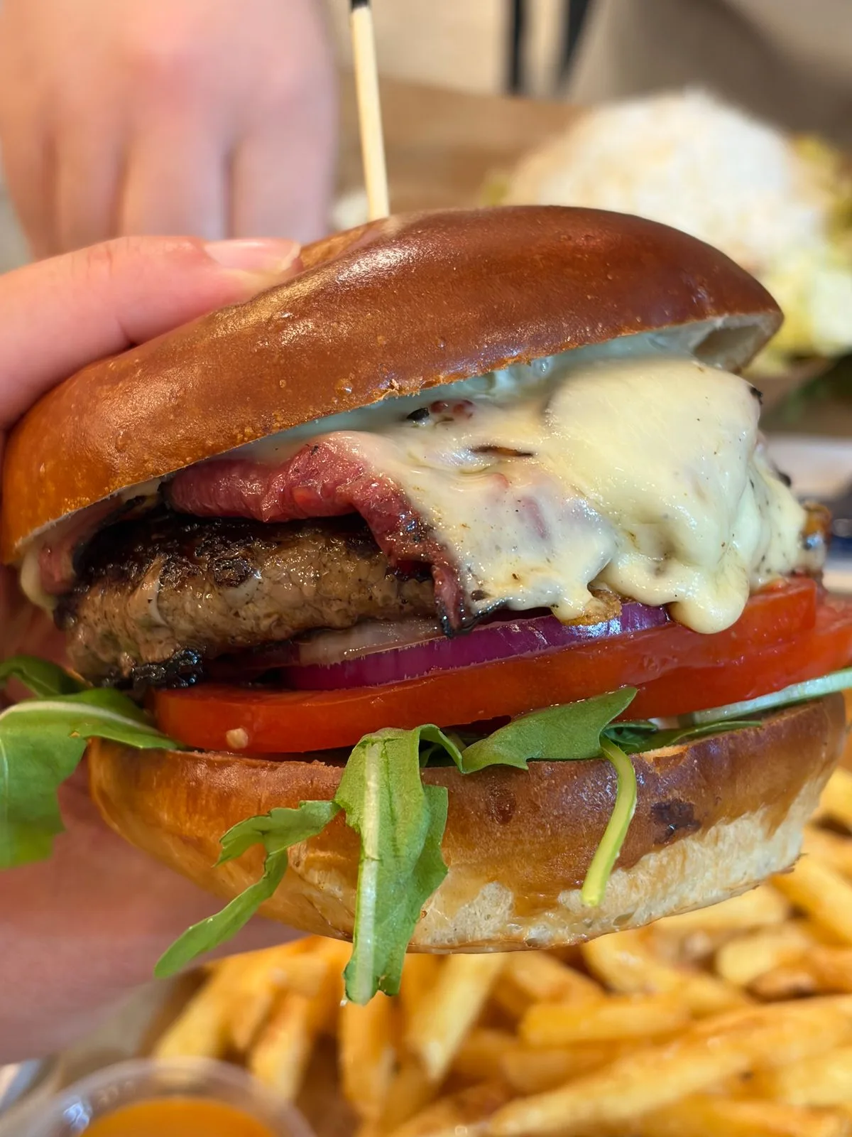Holstein Burger — photo 4 by לורן בן אפרים