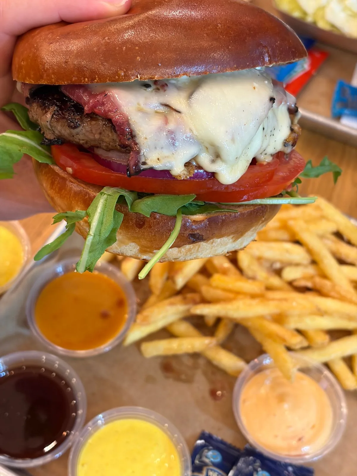 Holstein Burger — photo 5 by לורן בן אפרים