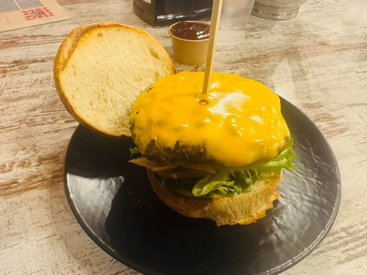 Burger Place — photo 2 by shani rahamim