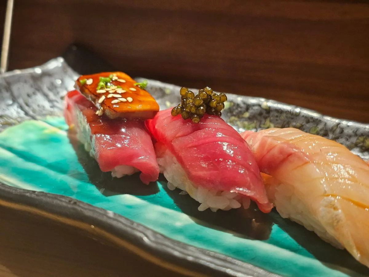 Caviar Nigiri
